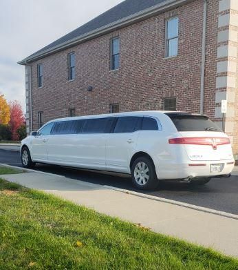 A recent party limo service job in the Plainfield, IL area